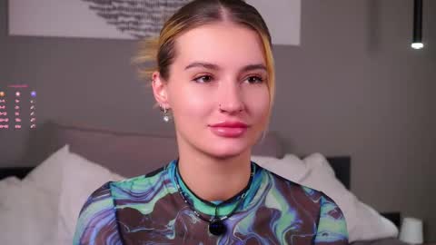 Kelly online show from November 2025 01:55:01 PM