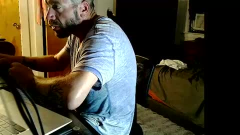 Snapshot of greenvibeslive42 chatting on October 2025 05:27:01 AM Jay online show from October 2025 05:27:01 AM