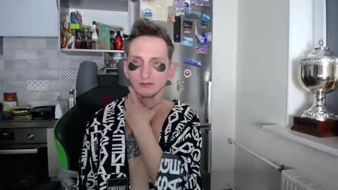 greg_photog online show from October 2025 01:46:01 AM