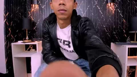 GregorySforza online show from November 2025 12:02:02 PM