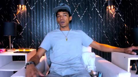 GregorySforza online show from December 2025 06:04:01 PM