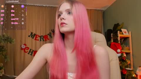 Snapshot of gretchen_mol chatting on December 2025 07:48:01 AM gretchen_mol online show from December 2025 07:48:01 AM