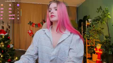 Snapshot of gretchen_mol chatting on December 2025 07:37:01 AM gretchen_mol online show from December 2025 07:37:01 AM