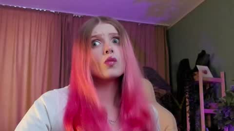 Snapshot of gretchen_mol chatting on March 2026 07:32:02 AM gretchen_mol online show from March 2026 07:32:02 AM