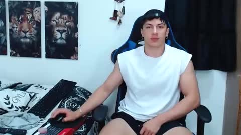 Snapshot of griego01 chatting on March 2025 04:58:02 AM griego01 online show from March 2025 04:58:02 AM