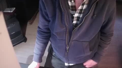 Snapshot of grimbergen123 chatting on February 2025 04:32:01 PM Grim online show from February 2025 04:32:01 PM