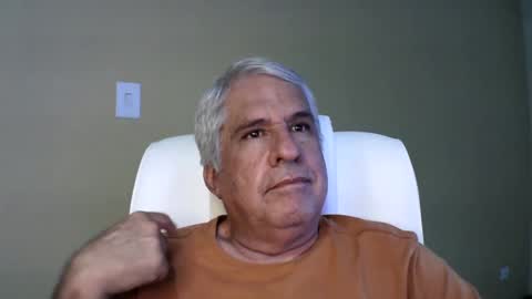 grisa01 online show from February 2025 06:45:01 PM