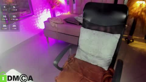 Snapshot of griselle_rousse chatting on November 2025 06:59:02 PM online show from November 2025 06:59:02 PM