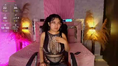 Snapshot of griselle_rousse chatting on June 2026 12:25:01 PM online show from June 2026 12:25:01 PM