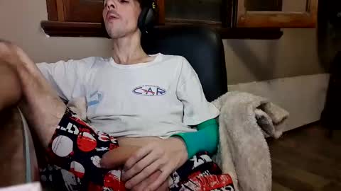 Snapshot of grod6999 chatting on February 2025 01:36:01 AM grod6999 online show from February 2025 01:36:01 AM