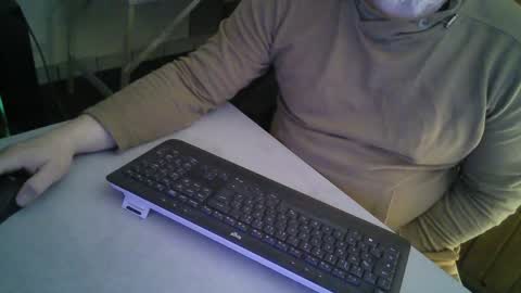 Snapshot of grooce_sub chatting on February 2025 08:02:02 AM Grooce online show from February 2025 08:02:02 AM