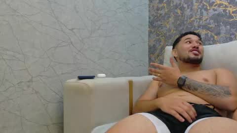 groupsexmen2 online show from April 2026 10:12:02 PM