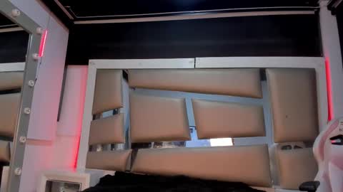 Snapshot of grupojade chatting on November 2025 07:11:02 AM grupojade online show from November 2025 07:11:02 AM