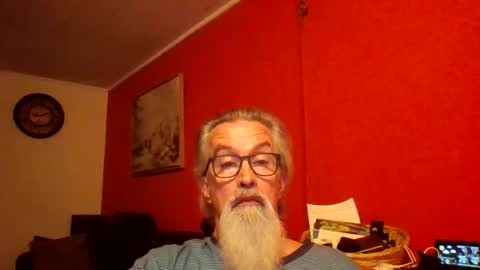 Snapshot of grybear60 chatting on December 2024 08:09:01 AM Grybear online show from December 2024 08:09:01 AM