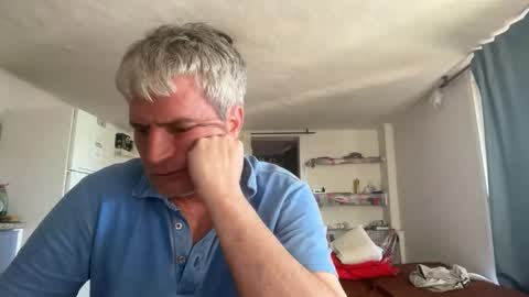 guardiannif_ online show from February 2026 07:54:02 AM