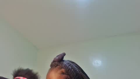 Snapshot of gud_lunah1 chatting on June 2026 03:31:02 PM gud_lunah1 online show from June 2026 03:31:02 PM