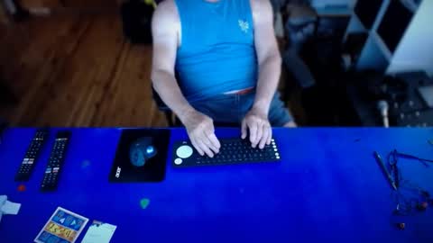 guesswhatigot2 online show from February 2026 06:50:01 AM