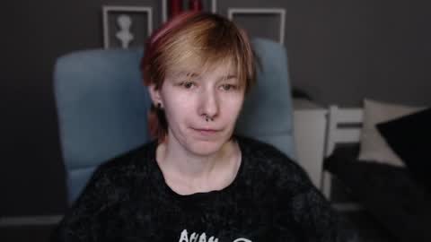 guitarandangell online show from April 2026 05:56:01 PM