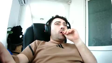 Snapshot of guliverreal chatting on March 2026 09:16:01 AM guliverreal online show from March 2026 09:16:01 AM