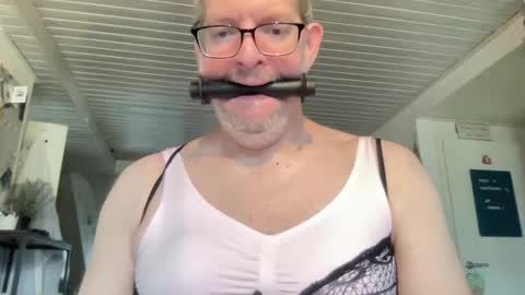 Snapshot of gummicasual chatting on February 2026 09:35:02 AM gummicasual online show from February 2026 09:35:02 AM