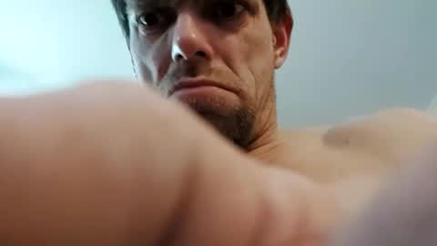 gunnarssonbenni33 online show from April 2026 08:53:02 PM