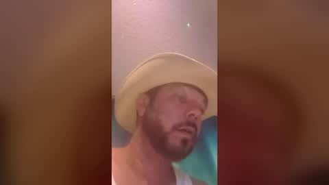 Snapshot of gunzguny634996 chatting on August 2026 07:11:01 AM gunzguny634996 online show from August 2026 07:11:01 AM