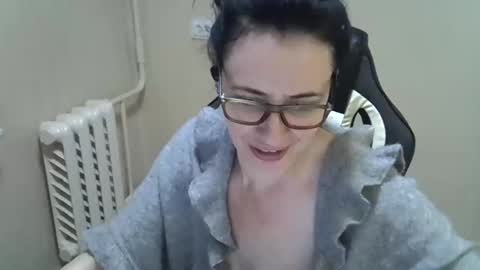 Snapshot of gusumah chatting on March 2025 06:26:02 PM GusumAh online show from March 2025 06:26:02 PM