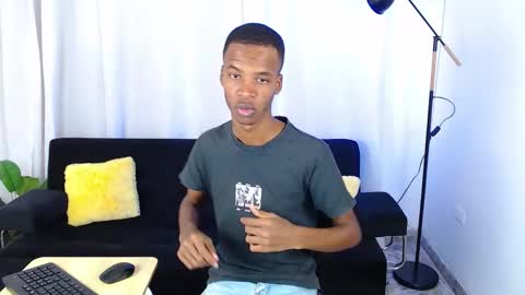 Snapshot of gusy_18 chatting on February 2026 08:37:01 PM Gusty online show from February 2026 08:37:01 PM