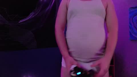 gutlvr online show from December 2024 07:57:01 AM