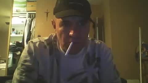 Snapshot of guy8inches4u chatting on October 2025 10:19:02 AM guy8inches4u online show from October 2025 10:19:02 AM