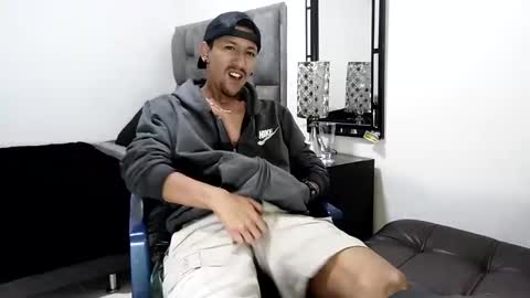 Snapshot of guykarim chatting on December 2024 11:31:02 AM karim online show from December 2024 11:31:02 AM