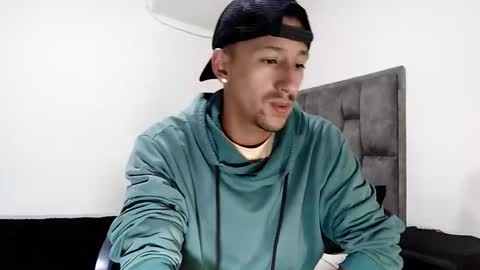 Snapshot of guykarim chatting on March 2025 12:12:02 PM karim online show from March 2025 12:12:02 PM