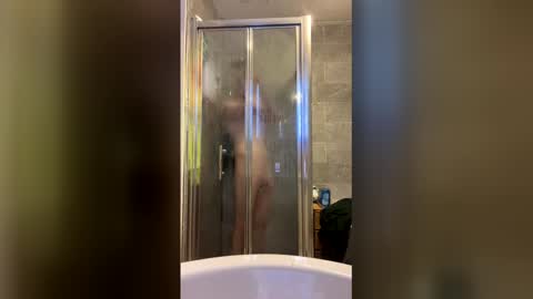 Workmans cam online show from December 2025 04:36:02 PM