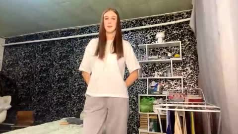 Snapshot of gwenmestayer chatting on September 2025 08:12:02 PM Gwen online show from September 2025 08:12:02 PM