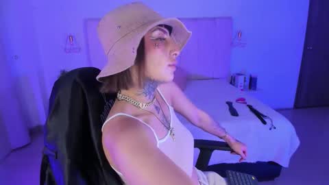 gyal_8_ online show from March 2026 03:34:02 AM