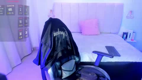 gyal_8_ online show from March 2026 03:33:01 AM