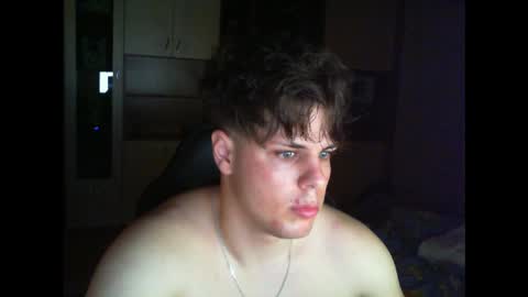 Snapshot of gymguy0505 chatting on December 2025 10:28:01 PM gymguy0505 online show from December 2025 10:28:01 PM