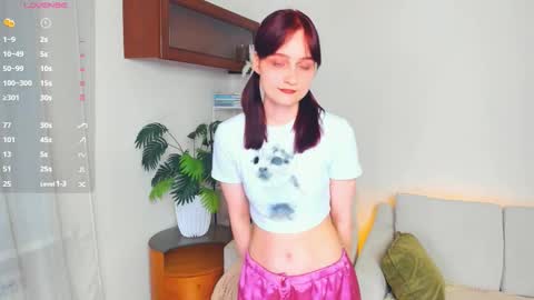 Kelly  Lilly online show from November 2025 06:55:02 PM