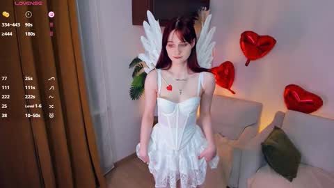 Kelly  Lilly online show from February 2026 06:59:02 PM