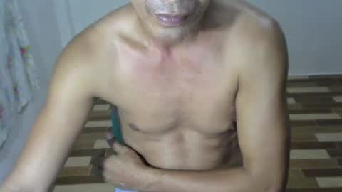 Snapshot of h0t2xh0ry chatting on January 2025 03:14:02 PM Rue online show from January 2025 03:14:02 PM