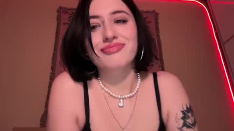 Snapshot of h3l9a_pataki chatting on January 2026 03:39:02 PM Helga online show from January 2026 03:39:02 PM