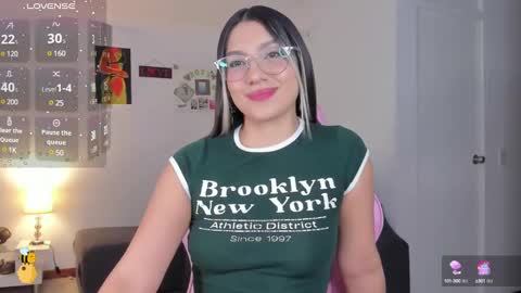 Snapshot of h3y_mia3 chatting on March 2025 07:08:02 AM Paulina  online show from March 2025 07:08:02 AM