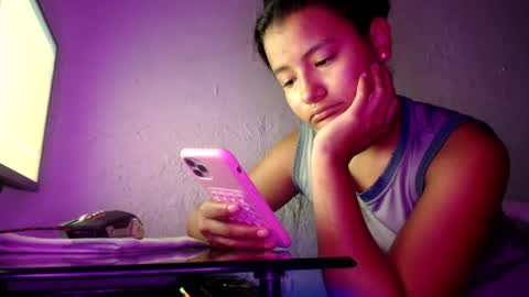 Snapshot of hadesmit1 chatting on May 2026 01:18:02 PM hadesmit1 online show from May 2026 01:18:02 PM