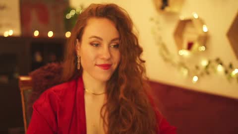 hahayessihaveone online show from December 2024 08:00:01 PM