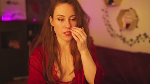 hahayessihaveone online show from January 2025 08:15:02 PM