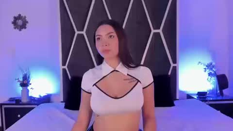 Kendal online show from September 2025 04:24:02 AM