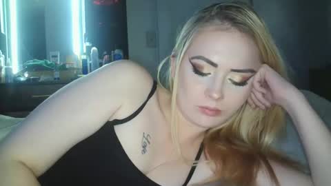 Snapshot of haileyakuma69 chatting on February 2025 07:18:01 AM Hailey and d online show from February 2025 07:18:01 AM