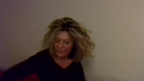 Snapshot of haileys123 chatting on January 2025 05:56:01 AM Hailey online show from January 2025 05:56:01 AM