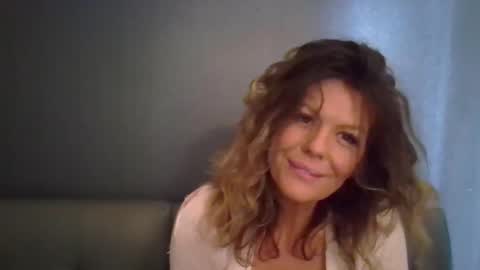 Snapshot of haileys123 chatting on November 2025 05:58:02 PM Hailey online show from November 2025 05:58:02 PM