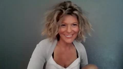 Snapshot of haileys123 chatting on February 2026 06:08:02 PM Hailey online show from February 2026 06:08:02 PM